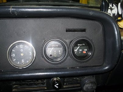 маленькие приборы давления масла и температуры в автомобиль москвич